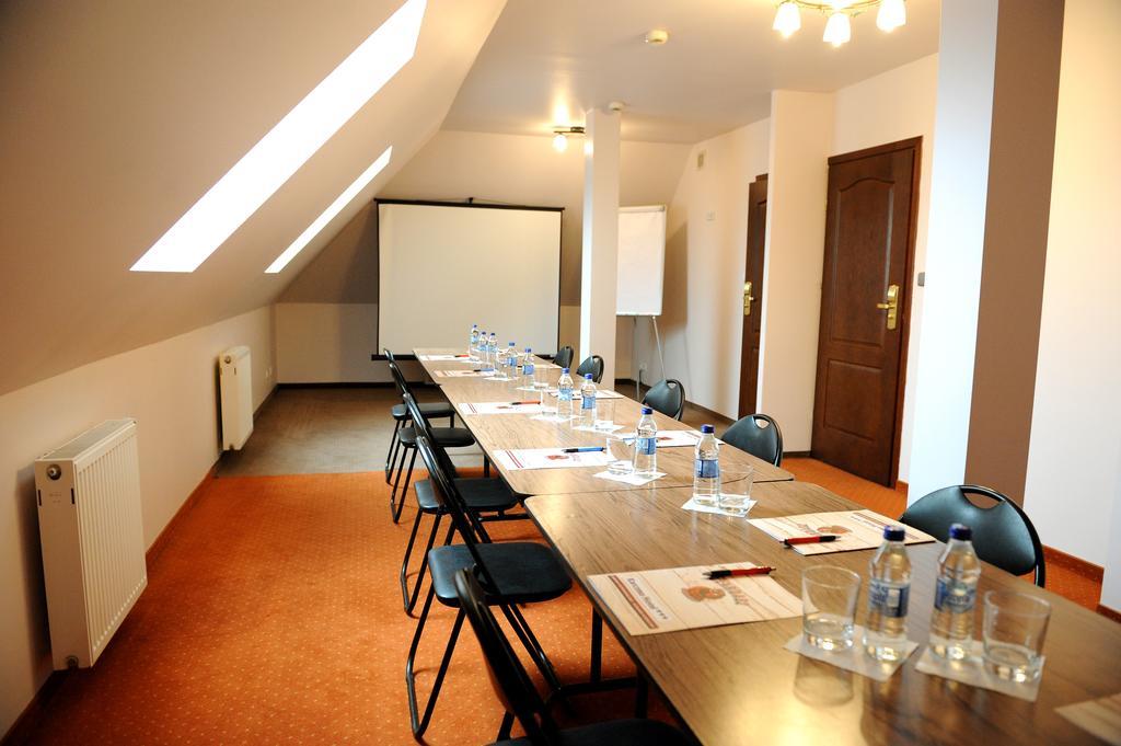 Koziegłowy Hotel Czardasz מראה חיצוני תמונה
