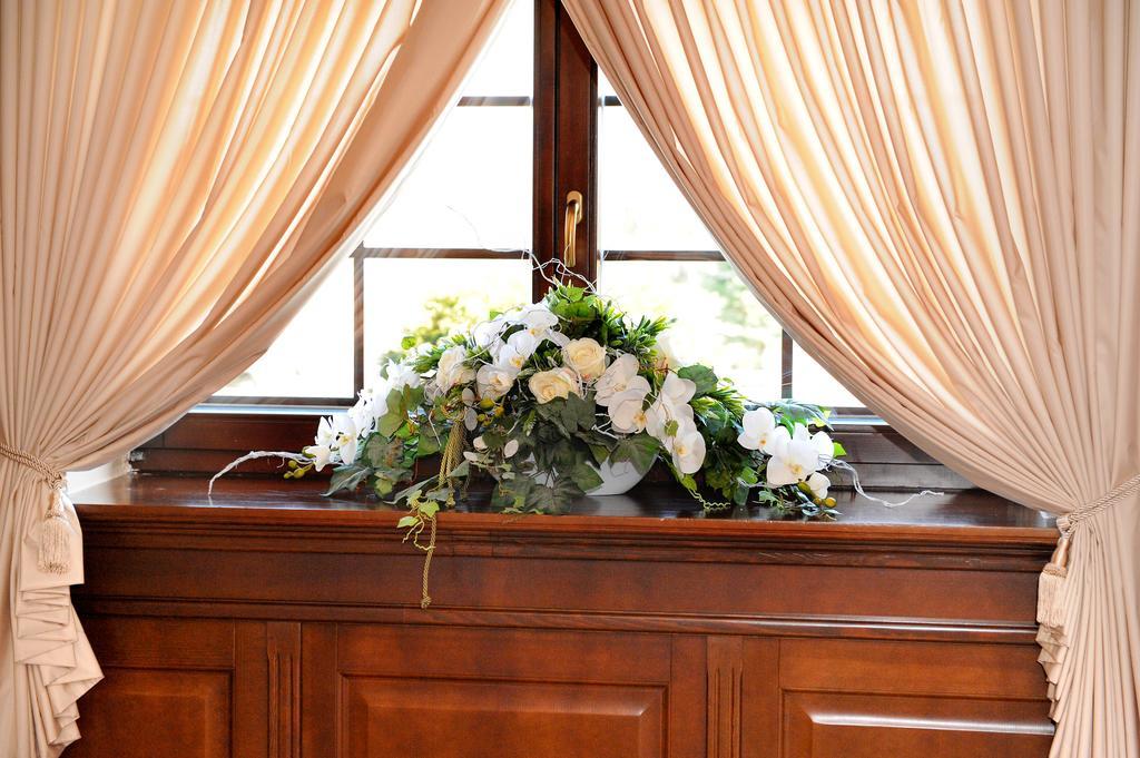 Koziegłowy Hotel Czardasz מראה חיצוני תמונה
