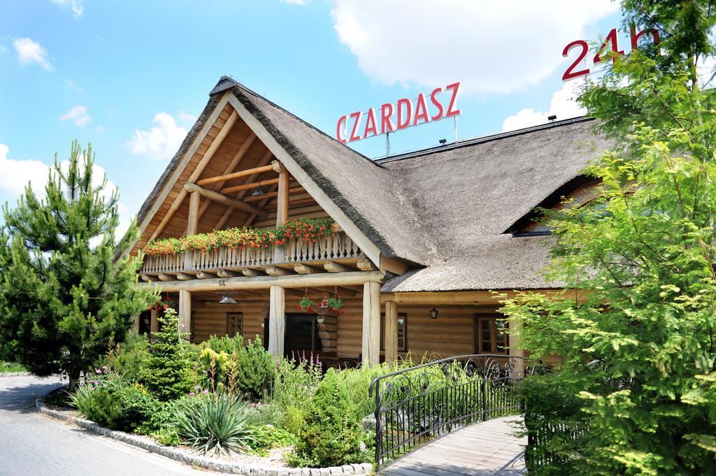 Koziegłowy Hotel Czardasz מראה חיצוני תמונה