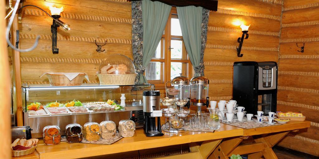 Koziegłowy Hotel Czardasz מראה חיצוני תמונה