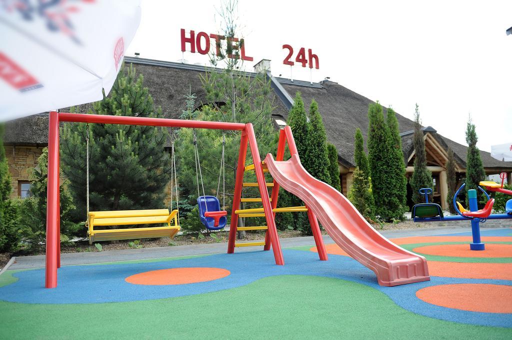 Koziegłowy Hotel Czardasz מראה חיצוני תמונה