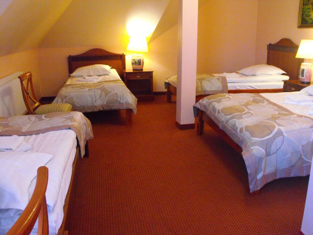 Koziegłowy Hotel Czardasz חדר תמונה