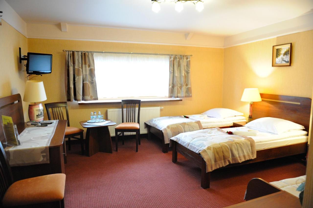 Koziegłowy Hotel Czardasz מראה חיצוני תמונה